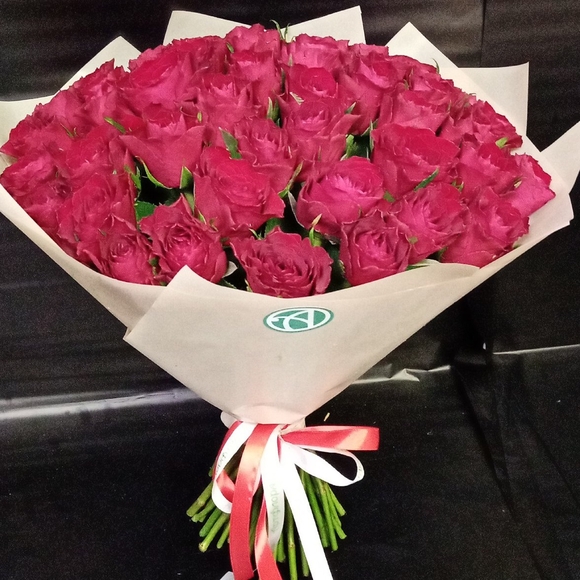 Букет из 51 красной розы 35 см (Кения)