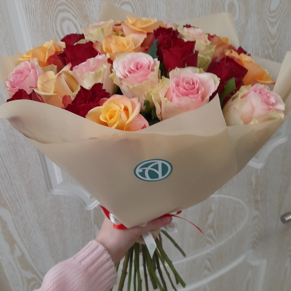 Букет из 25 роз микс 50 см (Кения)