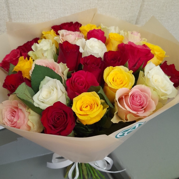 Букет из 25 роз микс 50 см (Кения)
