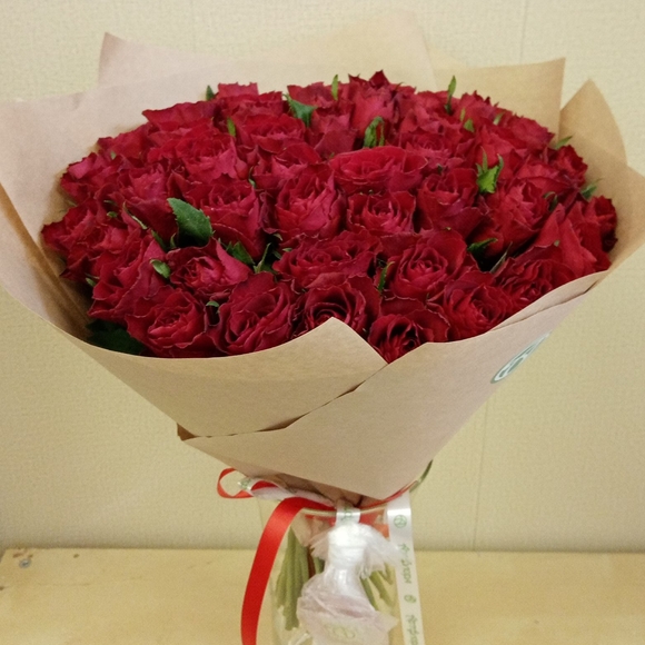 Букет из 51 красной розы 35 см (Кения)
