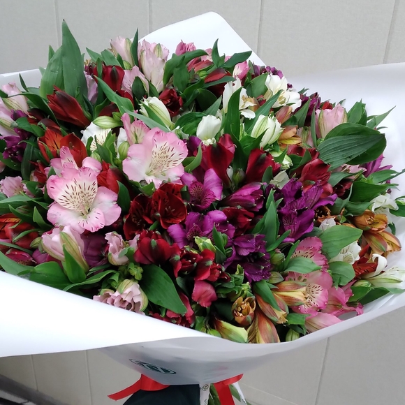 Букет из 25 альстромерий микс