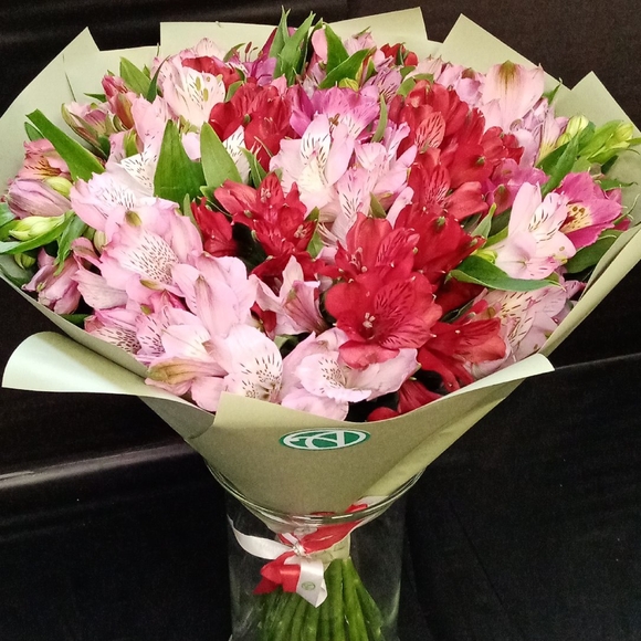 Букет из 25 альстромерий микс