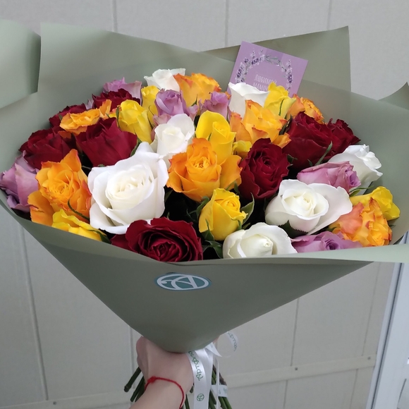 35 роз микс 50 см (Кения)
