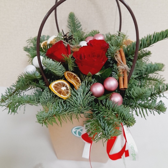 Новогодняя сумочка с красными кенийскими розами - S