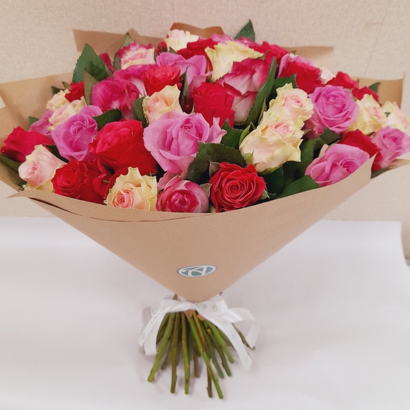 Букет из 51 розы розовый микс 50 см (Кения)