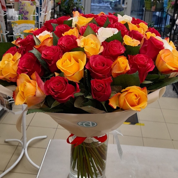 Букет из 51 розы микс 50 см (Кения) 