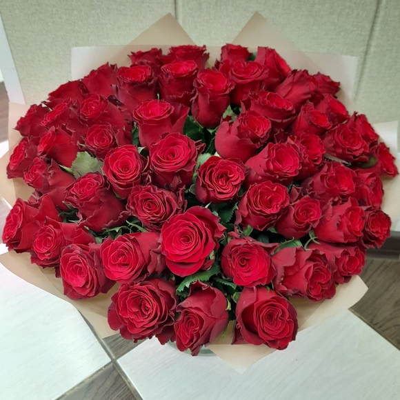 Букет из 51 красной розы 35 см (Кения)