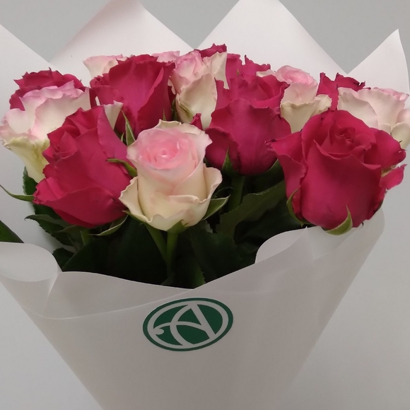 Букет из 15 роз розовый микс 50 см (Кения)