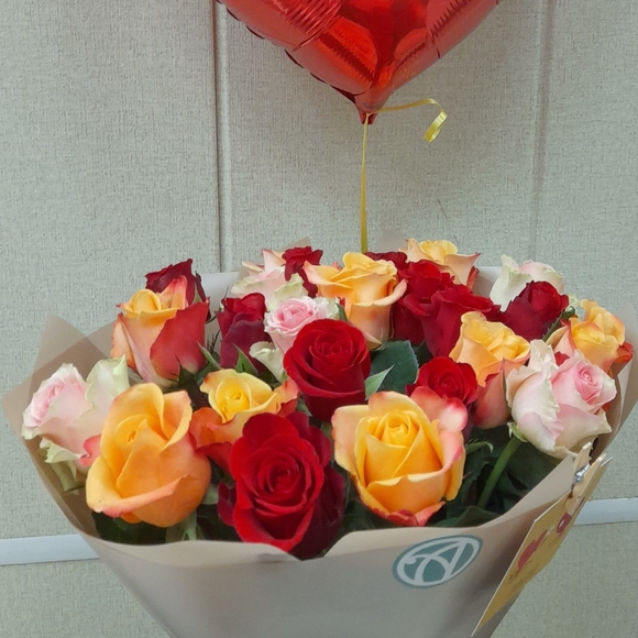Букет из 25 роз микс 50 см (Кения)