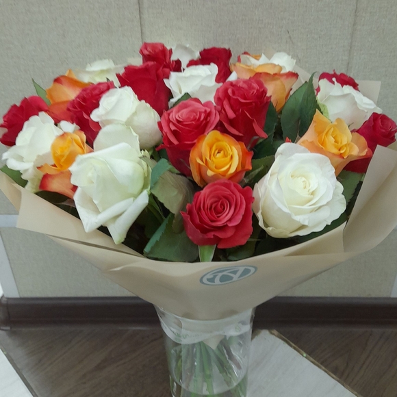 Букет из 25 роз микс 50 см (Кения)