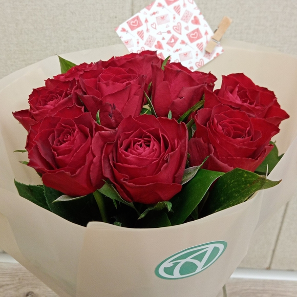 Алый букет-комплимент