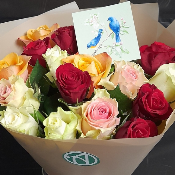 Букет из 25 роз микс 50 см (Кения)