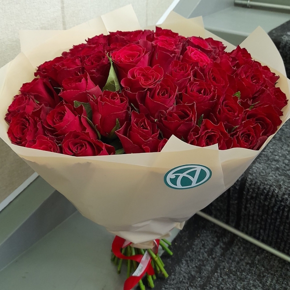 Букет из 51 красной розы 35 см (Кения)