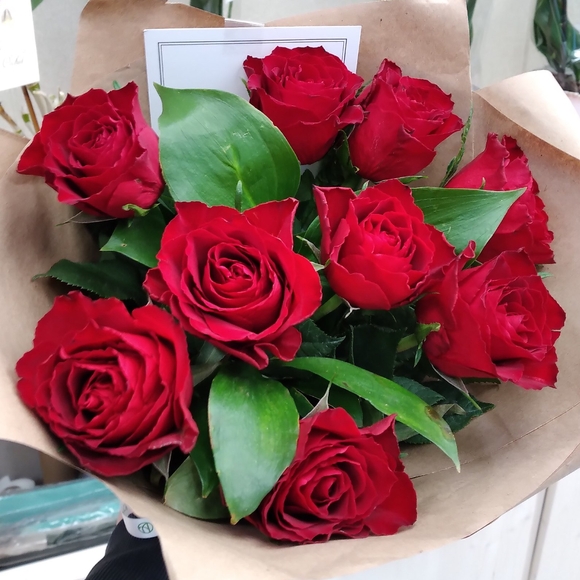 Алый букет-комплимент