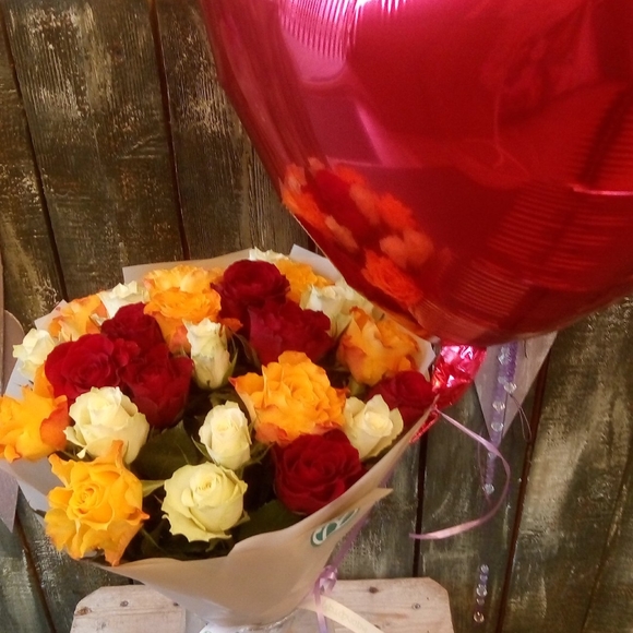 Букет из 25 роз микс 50 см (Кения)