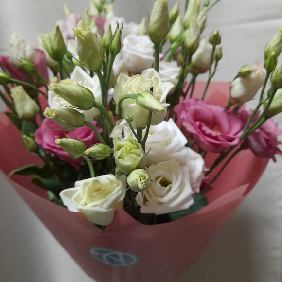 Букет из 9 лизиантусов микс