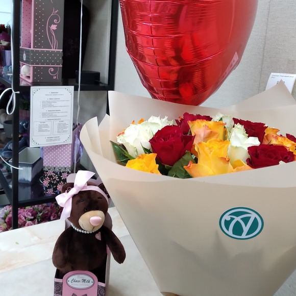 Букет из 25 роз микс 50 см (Кения)