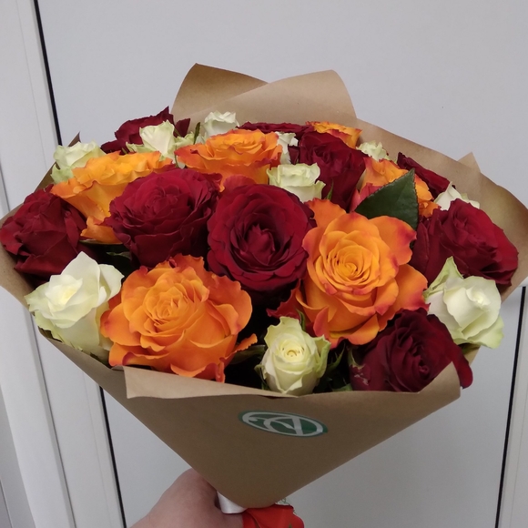 Букет из 25 роз микс 50 см (Кения)