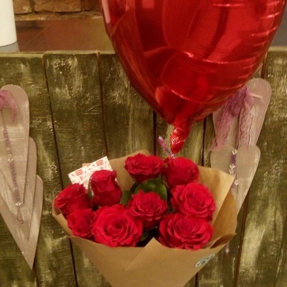 Набор размер S с букетом-комплиментом из роз Кения (50 см)