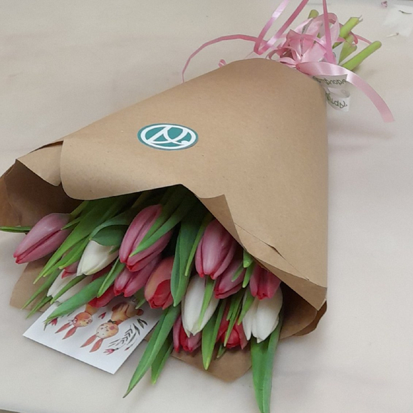 Букет из 15 тюльпанов нежный микс