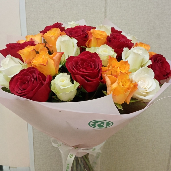 Букет из 25 роз микс 50 см (Кения)