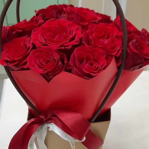 Цветочная сумочка с красными розами - S