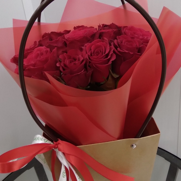 Цветочная сумочка с красными розами - S