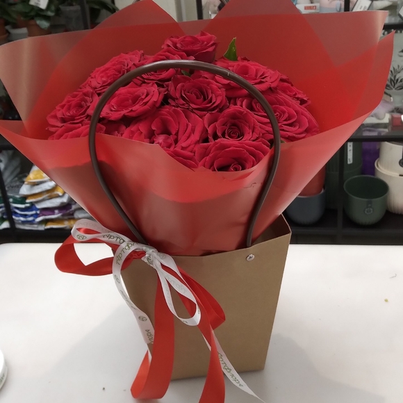 Цветочная сумочка с красными розами - S