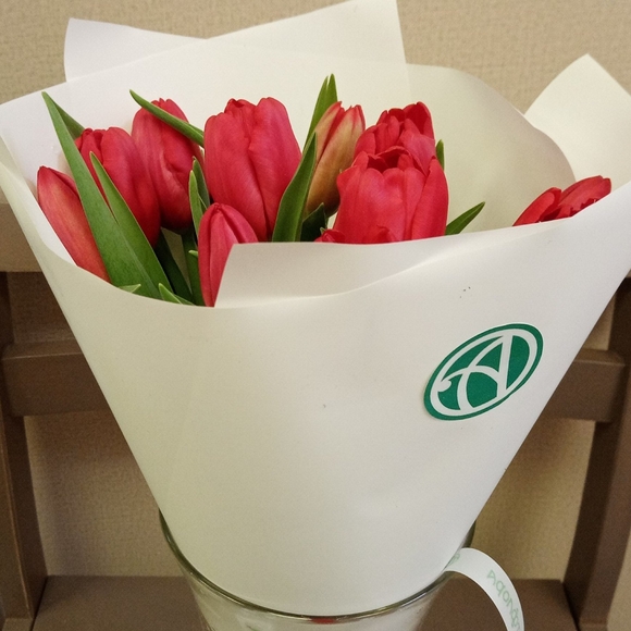 Букет из 15 красных тюльпанов