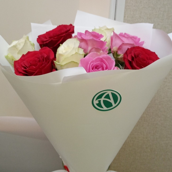 Букет из 15 роз розовый микс 50 см (Кения)