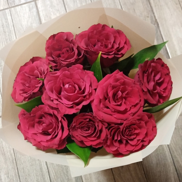 Алый букет-комплимент