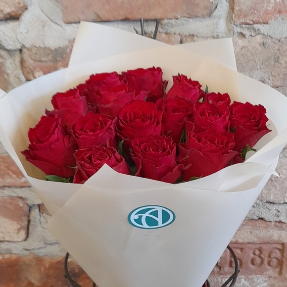 Букет из 15 красных роз 50 см (Кения)