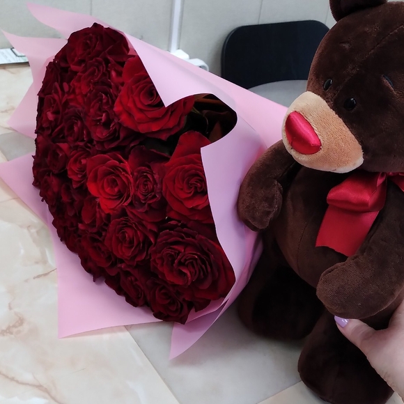 Букет из 35 красных роз 70 см (РФ)