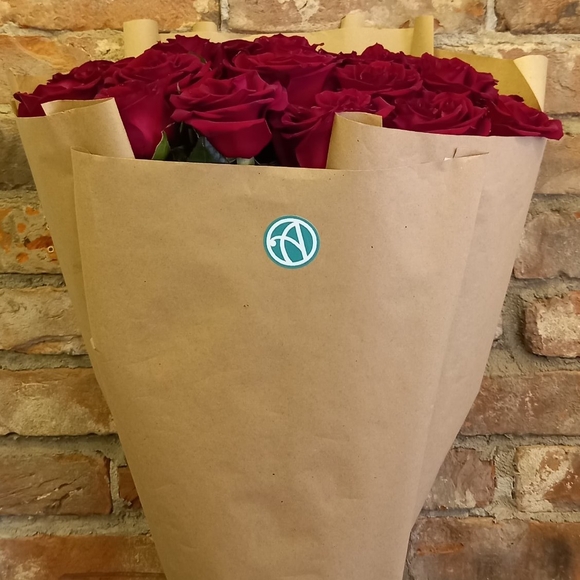 Букет из 25 красных роз 70 см (РФ)