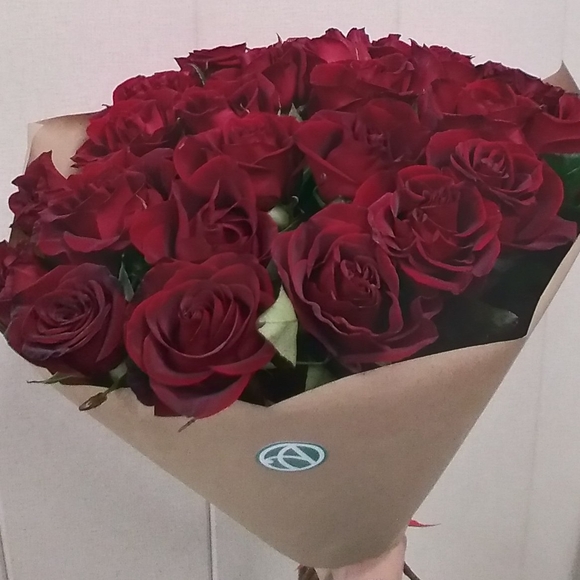 Букет из 25 красных роз 50 см (РФ)