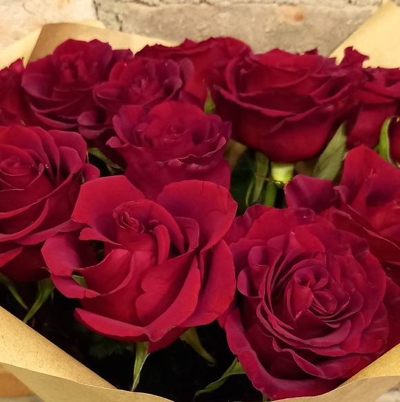 Букет из 15 красных роз 70 см (РФ)