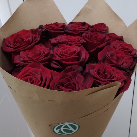 Букет из 15 красных роз 70 см (РФ)