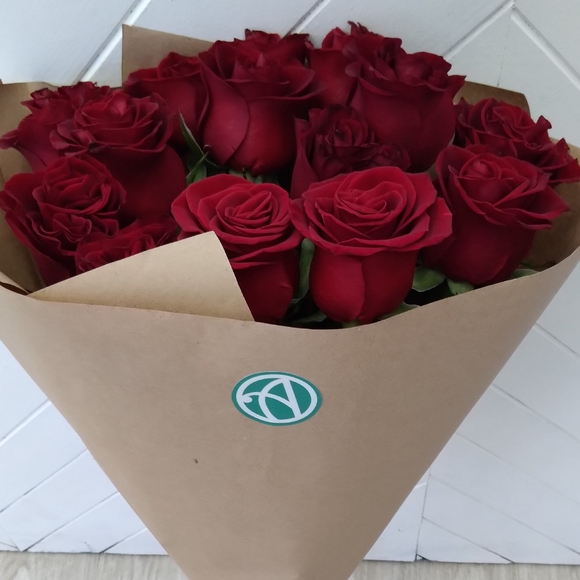 Букет из 15 красных роз 50 см (РФ)
