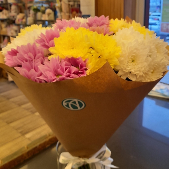 Букет из 9 кустовых хризантем микс