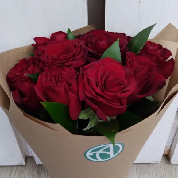 Букет-комплимент из алых роз