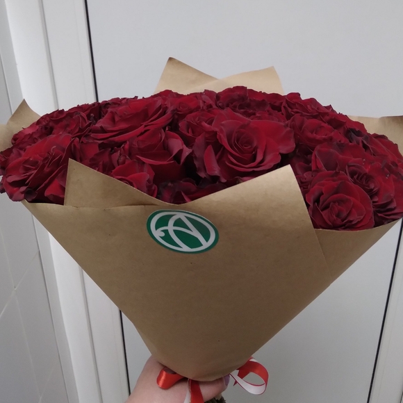 Букет из 25 красных роз 50 см (РФ)