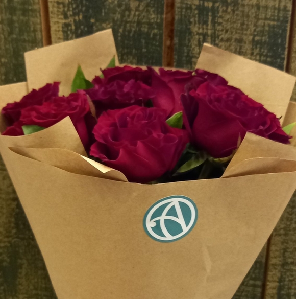 Букет-комплимент из алых роз