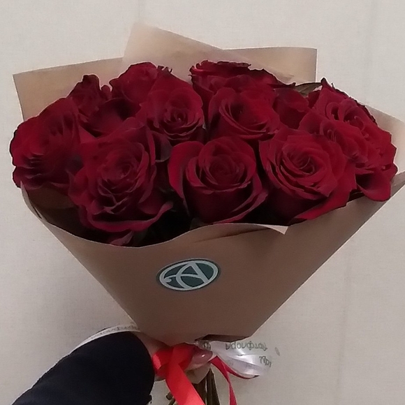 Букет из 15 красных роз 50 см (РФ)