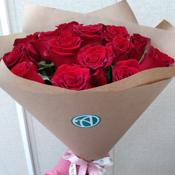 Букет из 15 красных роз 50 см (РФ)