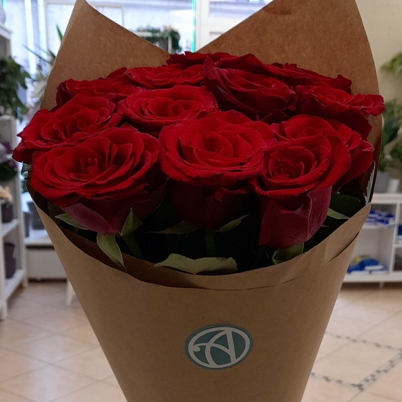 Букет из 15 красных роз 50 см (РФ)