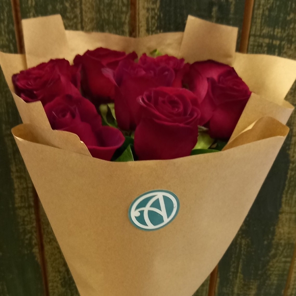 Букет-комплимент из алых роз