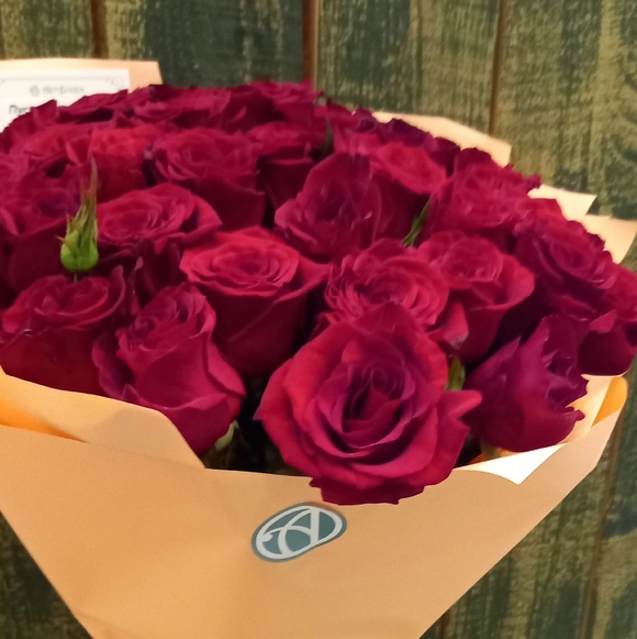 Букет из 25 красных роз 50 см (РФ)