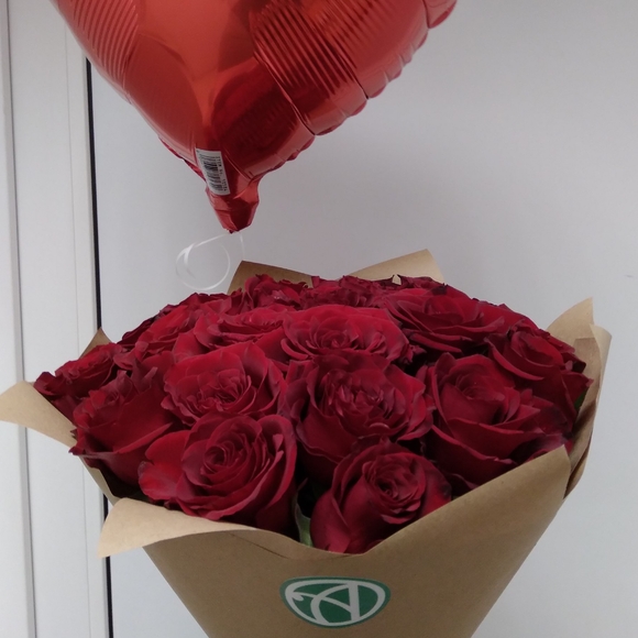 Букет из 15 красных роз 50 см (РФ)