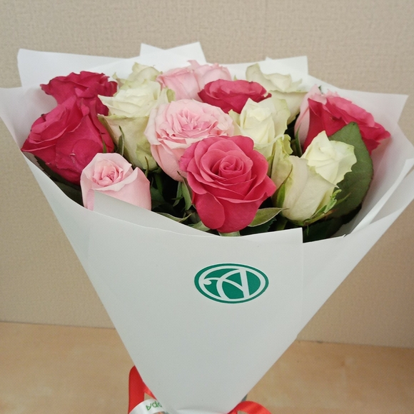 Букет из 15 роз розовый микс 50 см (Кения)