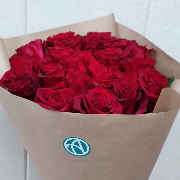 Букет из 15 красных роз 70 см (РФ)